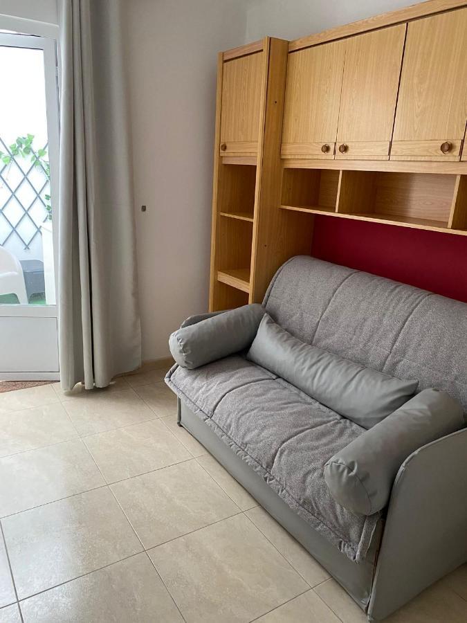 La Guardia Iii Apartment